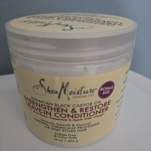 Shea Moisture Unisex Leave In Conditioner Strength & Restore Hair Product
